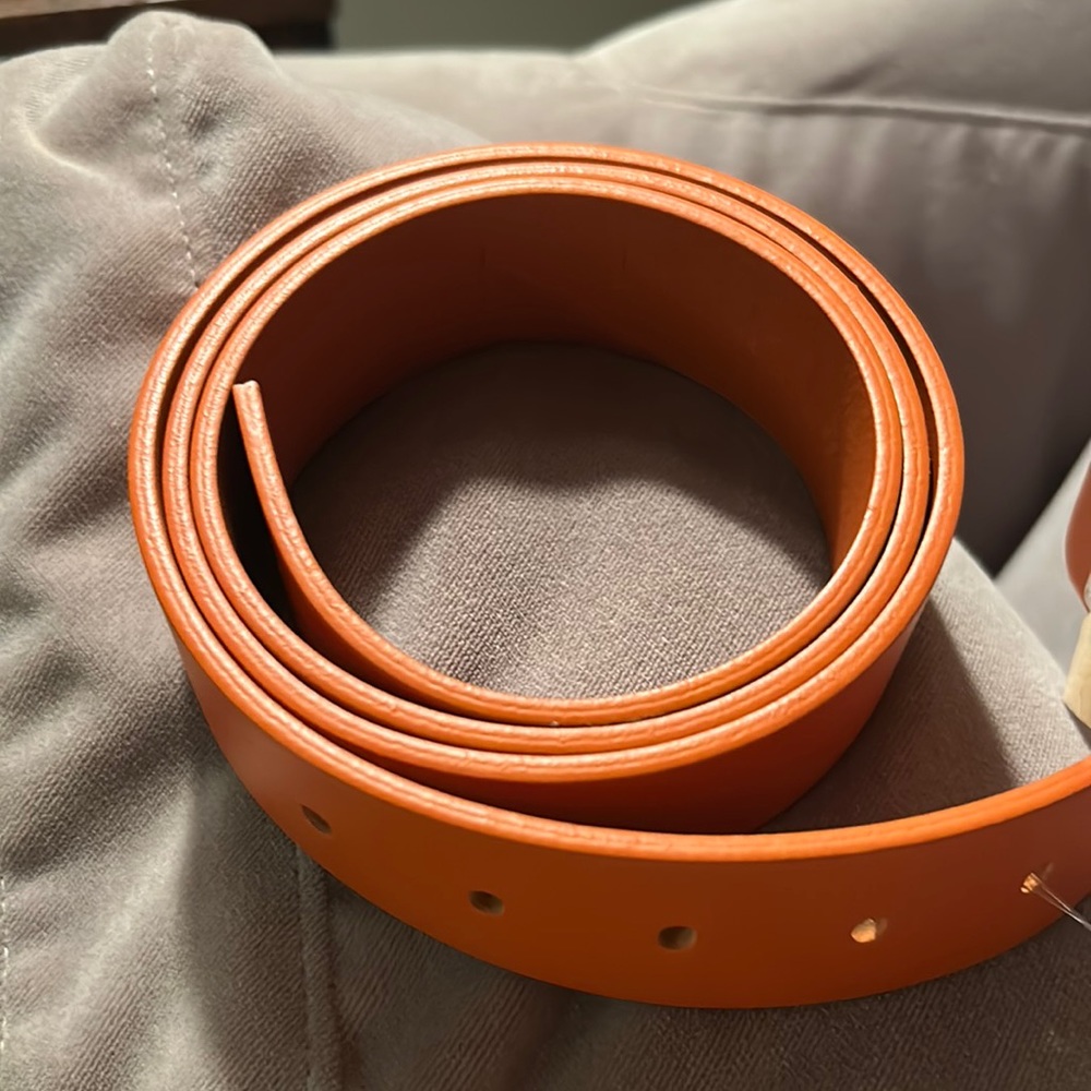 The White Ball belt strap